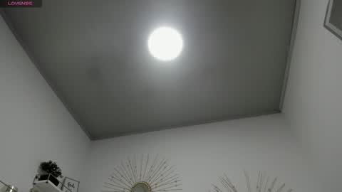 Miah Collins online show from 9, 10, 2025