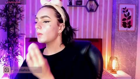 Mia Connor online show from 23, 11, 2025