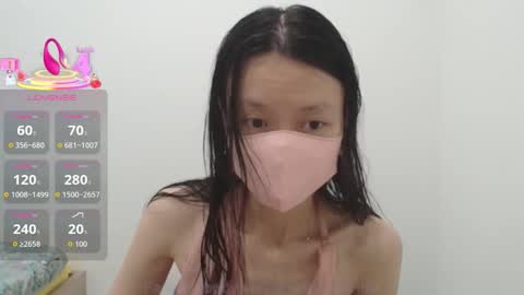 Snapshot of miahchan68 chatting on 3, 10, 2025 miahchan68 online show from 3, 10, 2025