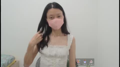 Snapshot of miahchan68 chatting on 12, 10, 2025 miahchan68 online show from 12, 10, 2025