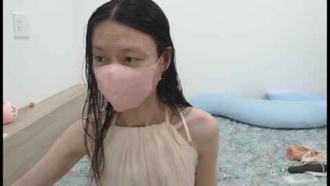 Snapshot of miahchan68 chatting on 15, 10, 2025 miahchan68 online show from 15, 10, 2025