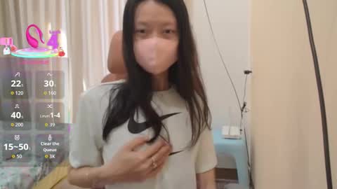 Snapshot of miahchan68 chatting on 15, 11, 2025 miahchan68 online show from 15, 11, 2025