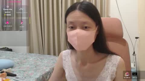 Snapshot of miahchan68 chatting on 25, 11, 2025 miahchan68 online show from 25, 11, 2025