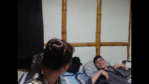 Mia  Sam online show from 7, 2, 2025