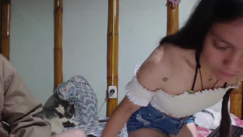 Mia  Sam online show from 19, 2, 2025