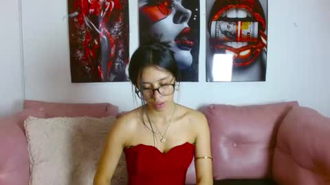 miahotcs online show from 3, 3, 2026