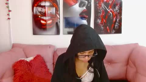 miahotcs online show from 31, 3, 2026