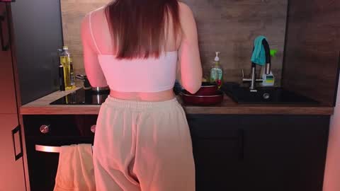 milanaaaa online show from 31, 1, 2025