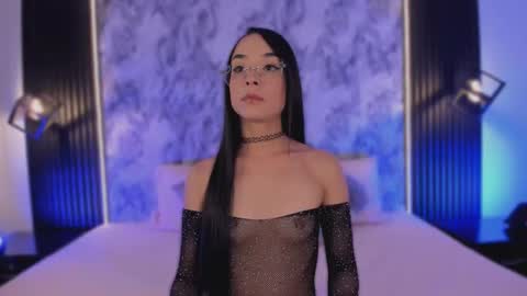 Mia Larouse online show from 20, 3, 2026