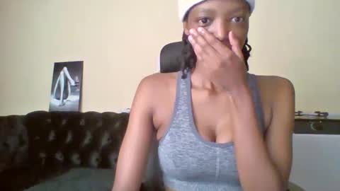 Snapshot of miami_muffin chatting on 11, 5, 2026 Muffin online show from 11, 5, 2026