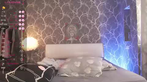 Mia online show from 13, 7, 2026