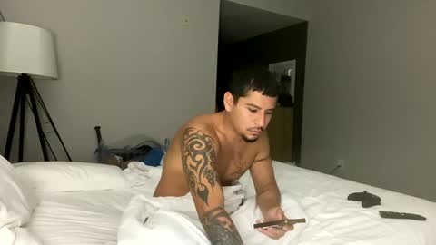 miamiclos1 online show from 17, 1, 2025