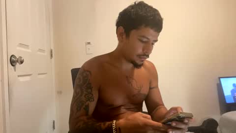 miamiclos1 online show from 10, 9, 2025