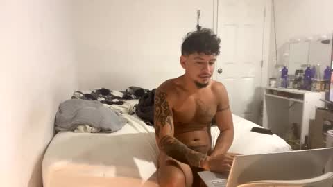 miamiclos1 online show from 15, 2, 2026