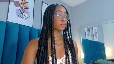 Mia  online show from 21, 4, 2026