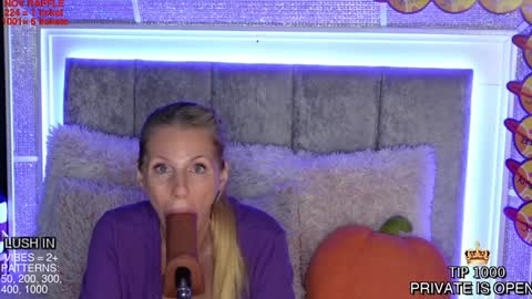 Mia online show from 14, 11, 2025