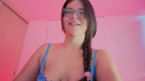 Mia online show from 23, 5, 2026