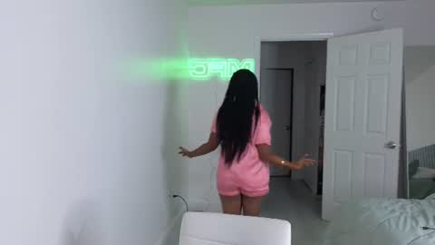 MiamiWorld online show from 3, 8, 2026