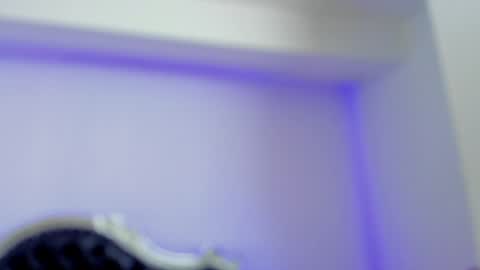 Snapshot of miamontoya chatting on 17, 1, 2025 Mia -5 7001400 Follow online show from 17, 1, 2025