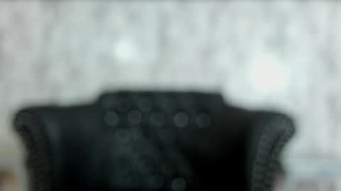 Snapshot of miamontoya chatting on 28, 1, 2025 Mia -5 7001400 Follow online show from 28, 1, 2025