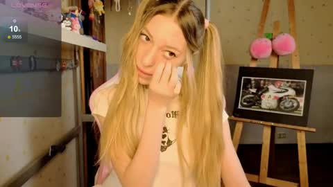 MiaMoon online show from 4, 6, 2026