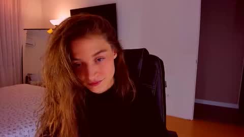 Mia online show from 3, 11, 2025