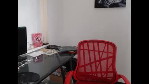 Snapshot of miapeyton chatting on 28, 10, 2025 Mia Peyton   online show from 28, 10, 2025