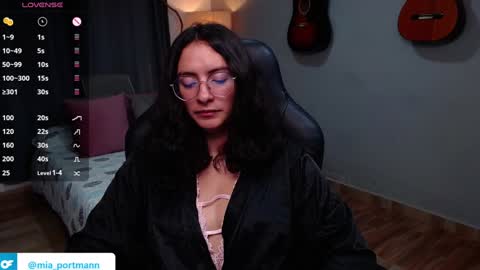 MIAPORTMANN online show from 18, 12, 2024