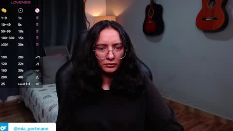 MIAPORTMANN online show from 23, 12, 2024