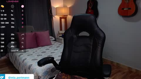 MIAPORTMANN online show from 3, 1, 2025