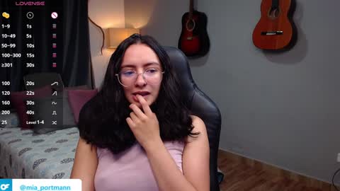 MIAPORTMANN online show from 23, 1, 2025