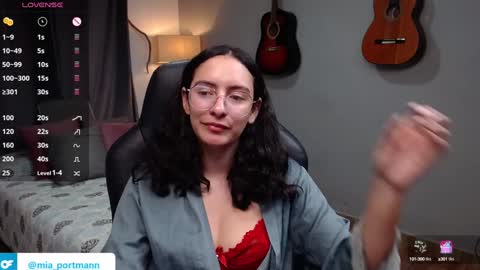 MIAPORTMANN online show from 24, 1, 2025