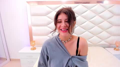 Sweetie Mia online show from 20, 2, 2025