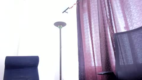 Mia Milf online show from 29, 5, 2026