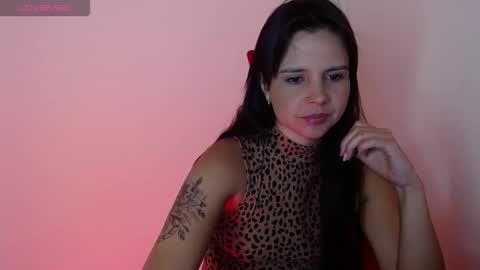 miarobinn_ online show from 24, 9, 2025