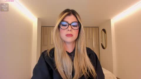 Snapshot of miasilvax chatting on 14, 5, 2026 Mia Silva online show from 14, 5, 2026