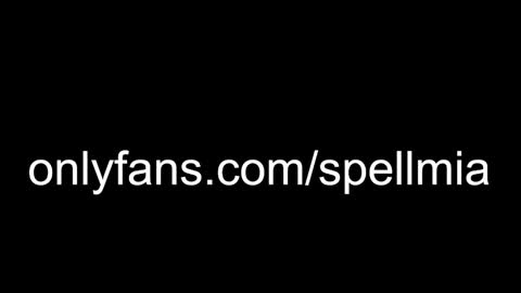 Snapshot of miaspell chatting on 31, 12, 2024 Mia instagram miasspell online show from 31, 12, 2024