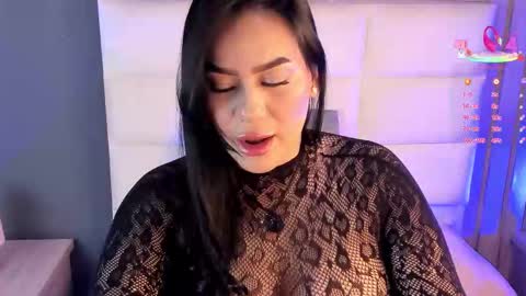 Snapshot of miasphencer chatting on 4, 2, 2026 Mia online show from 4, 2, 2026