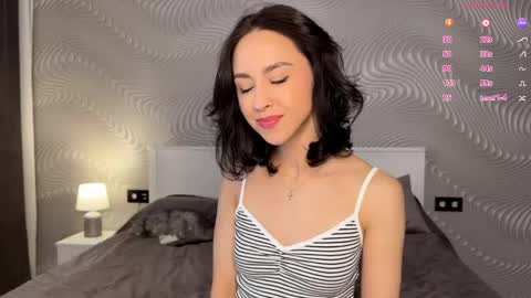 Snapshot of miasweetashoney chatting on 28, 4, 2026 Mia online show from 28, 4, 2026