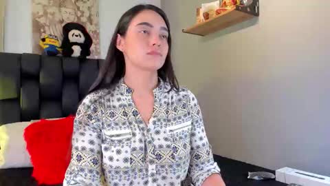 Snapshot of miavelvet1 chatting on 5, 11, 2025 miavelvet1 online show from 5, 11, 2025