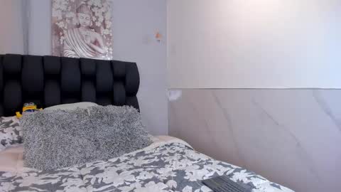 Snapshot of miavelvet1 chatting on 26, 11, 2025 miavelvet1 online show from 26, 11, 2025