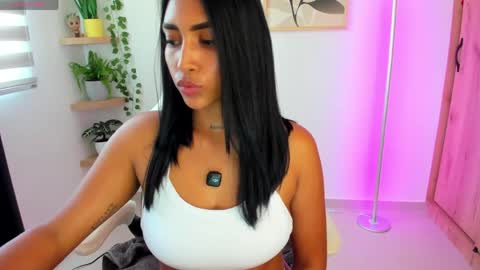 Mia Velvet  online show from 23, 3, 2026