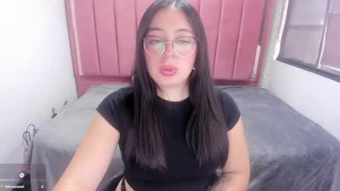 Snapshot of miawils_ chatting on 12, 6, 2026 M I A W I L S online show from 12, 6, 2026