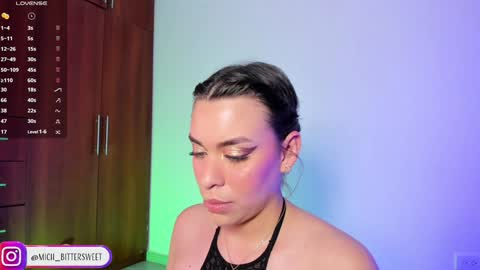         online show from 5, 2, 2025