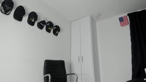 Michael Boy online show from 28, 2, 2025