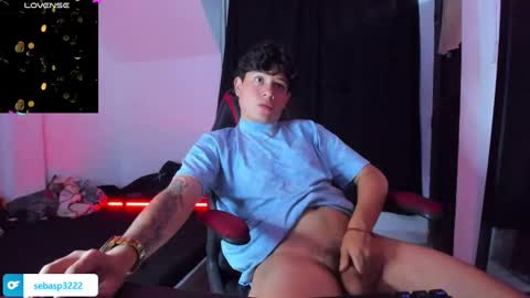 Snapshot of michael_kendall0 chatting on 10, 1, 2025 michael independent model  online show from 10, 1, 2025