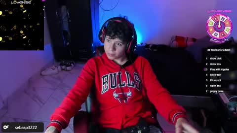 Snapshot of michael_kendall0 chatting on 28, 1, 2025 michael independent model  online show from 28, 1, 2025