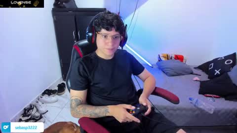 Snapshot of michael_kendall0 chatting on 4, 3, 2025 michael independent model  online show from 4, 3, 2025