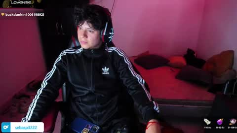 Snapshot of michael_kendall0 chatting on 8, 3, 2025 michael independent model  online show from 8, 3, 2025