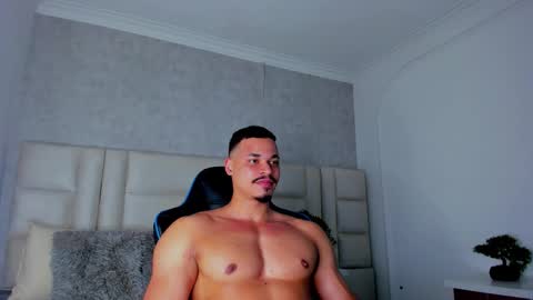 Michael online show from 1, 11, 2025